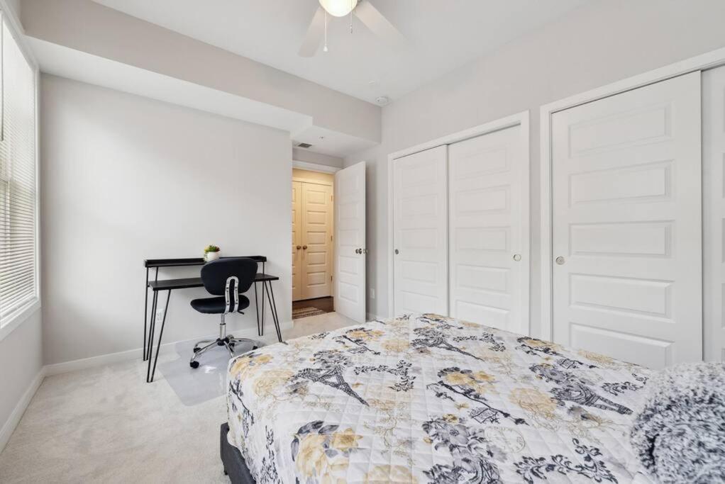 Spacious 3Bedroom Duplex With Rooftop Deck! 워싱턴 외부 사진